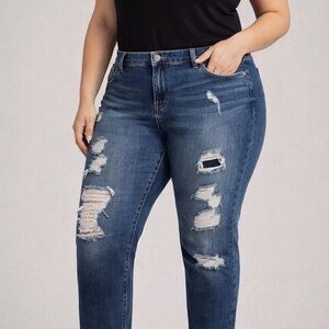 Torrid Women’s Boyfriend Jeans Size 16 Distressed Raw Hem Blue Denim